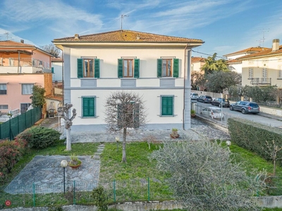 Villa in Vendita in Via Giordano Bruno 16 a San Miniato