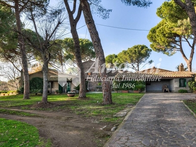 Villa in vendita Via Salaria, Roma, Lazio
