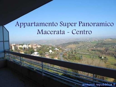 Appartamenti Macerata cucina: A vista,