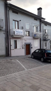 Appartamento in vendita a Manocalzati
