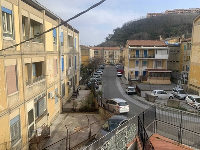 Appartamento in vendita a Messina Bordonaro / Santo / Vill. Aldisio