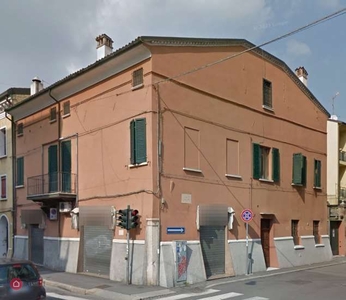 Appartamento in Vendita in Corso Porta Po 98 a Ferrara