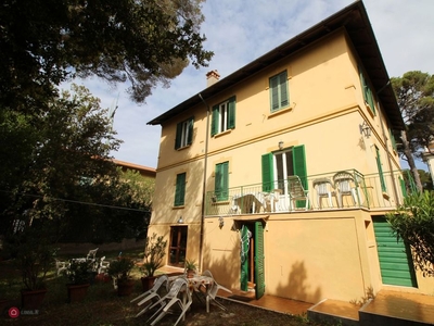 Casa Bi/Trifamiliare in Vendita in Via delle Mortelle 4 a Livorno