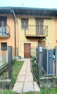 Casa indipendente in vendita a Vimercate