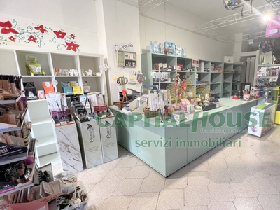 Locale commerciale in vendita, Monteforte Irpino centro
