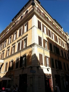 Negozio/Locale commerciale in Affitto in Via del Gambero a Roma