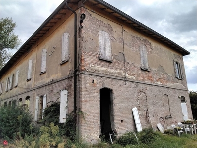 Palazzo in Vendita in Via del Mulino 36 a Reggio Emilia