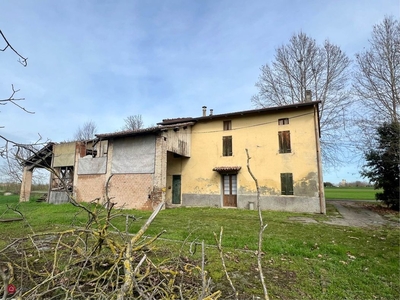 Rustico/Casale in Vendita in Strada Bivio a Parma