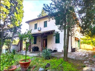 villa in vendita a Montelupo Fiorentino