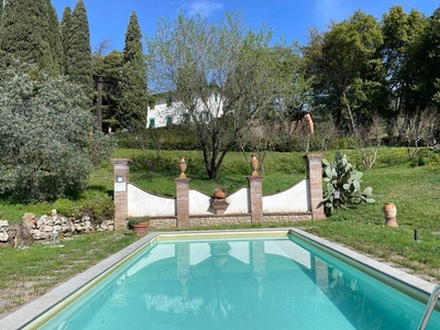 Villa in vendita a Uzzano Pistoia