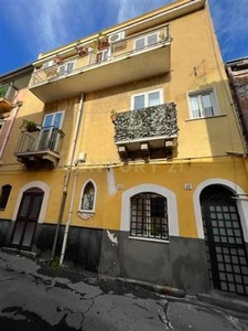 Appartamento - Pentalocale a Catania