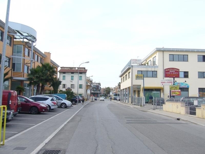 Laboratorio in vendita, San Benedetto del Tronto porto d'ascoli