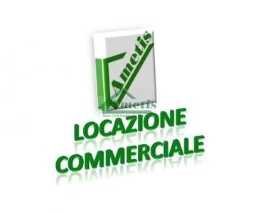 Locale commerciale in affitto, Imperia porto maurizio borgo marina