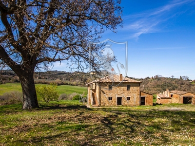 Rustico da ristrutturare, Montepulciano capoluogo