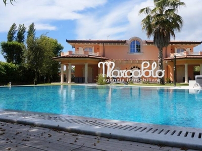 Villa in vendita, Forte dei Marmi caranna