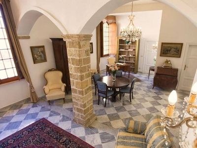 Alghero, Palazzo d'Albis in pieno centro per 8 persone