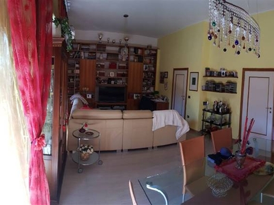 Appartamento abitabile in zona Campo Parignano a Ascoli Piceno