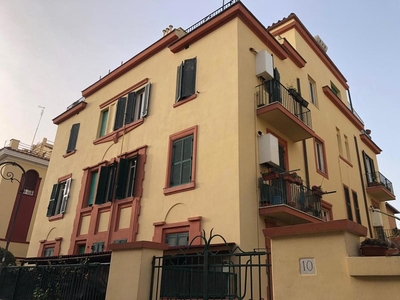 Appartamento in Via Dei Fabbri Navali, Roma (RM)