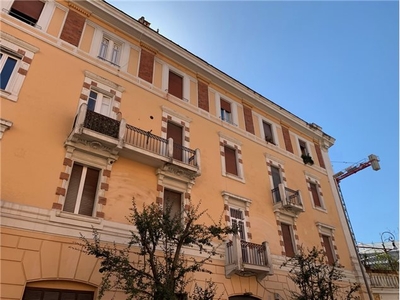 Appartamento in Via Delle Alpi, Roma (RM)