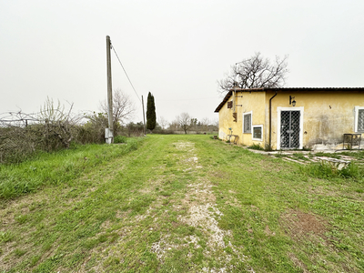 Casa indipendente con giardino a Civita Castellana