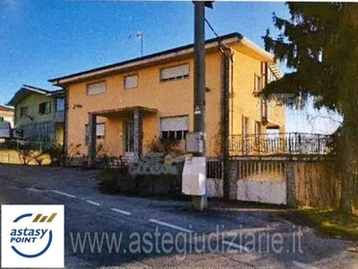Casa Indipendente in Via Santo Stefano, 3, Fossano (CN)