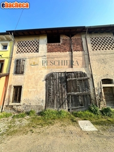 Casale a Valeggio sul..