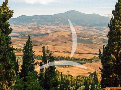 Casale in Vendita a Magliano in Toscana: Incantevole Dimora con Piscina e Terrazza Panoramica