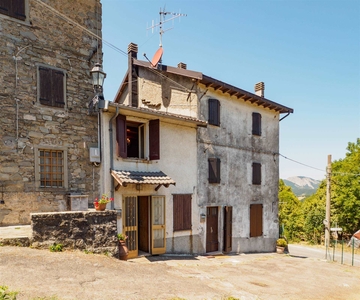 Terratetto in zona Casoni di Fontanaluccia a Frassinoro