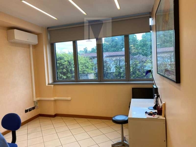 Ufficio in Vendita ad Padova - 300000 Euro
