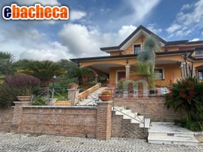 Villa a Avella di 420 mq
