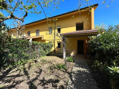 Villa da ristrutturare in zona San Damaso a Modena