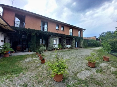 villa indipendente in vendita a Arsago Seprio