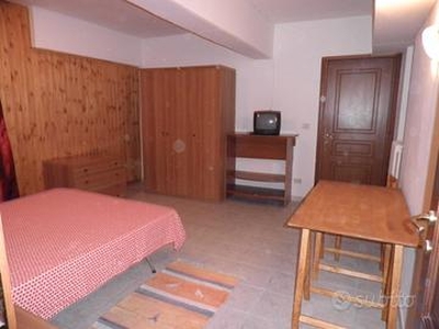 Appartamento ammobilato Aosta via chambery