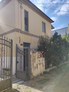 Appartamento in Via Manoppello 658 in zona Stazione a Chieti