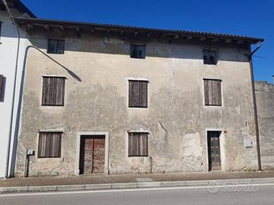 Casa in linea - Mariano del Friuli -