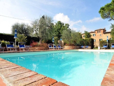 Castello esclusivo in Toscana con piscina privata