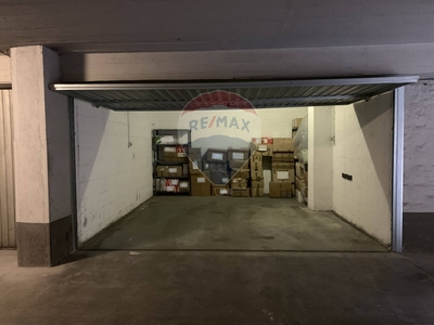 Garage / posto auto di 22 mq a Milano