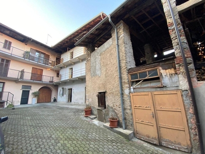 Rustico in vendita a Bolzano Novarese