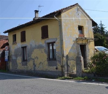 Semindipendente - Villa a schiera a Castelletto Monferrato