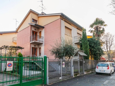 Terratetto unifamiliare via Tito Speri 37, Campo dei Fiori, Cinisello Balsamo