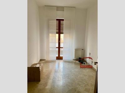 Trilocale in Affitto a Siracusa, zona Gelone, 500€, 60 m²