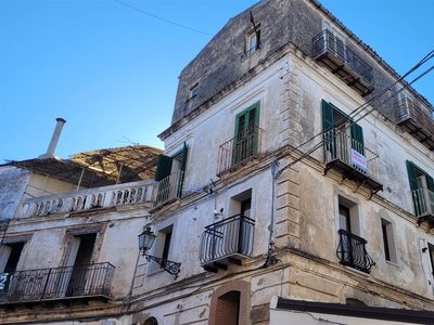 Vendita Appartamento, in zona ROSSANO CENTRO STORICO, CORIGLIANO-ROSSANO