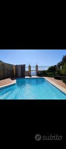 Villa con piscina e accesso privato al mare