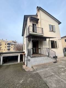 Villa in vendita Mantova