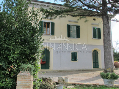 Villa in vendita Pisa