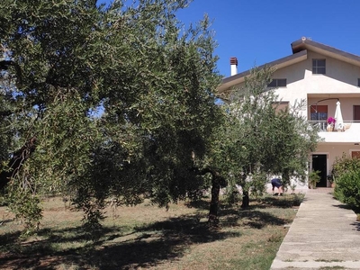 Villa ristrutturata a Crecchio