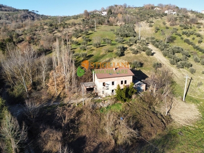 Villa unifamigliare di 200 mq a Mirabello Sannitico