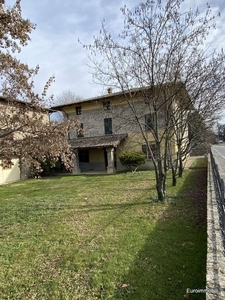 Villa unifamiliare in vendita a Montechiarugolo