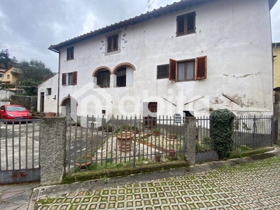 Villa, via Ardengo Soffici, zona Leccio, Reggello