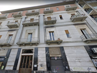 Appartamento di 5 vani /190 mq a Bari (zona MURAT)